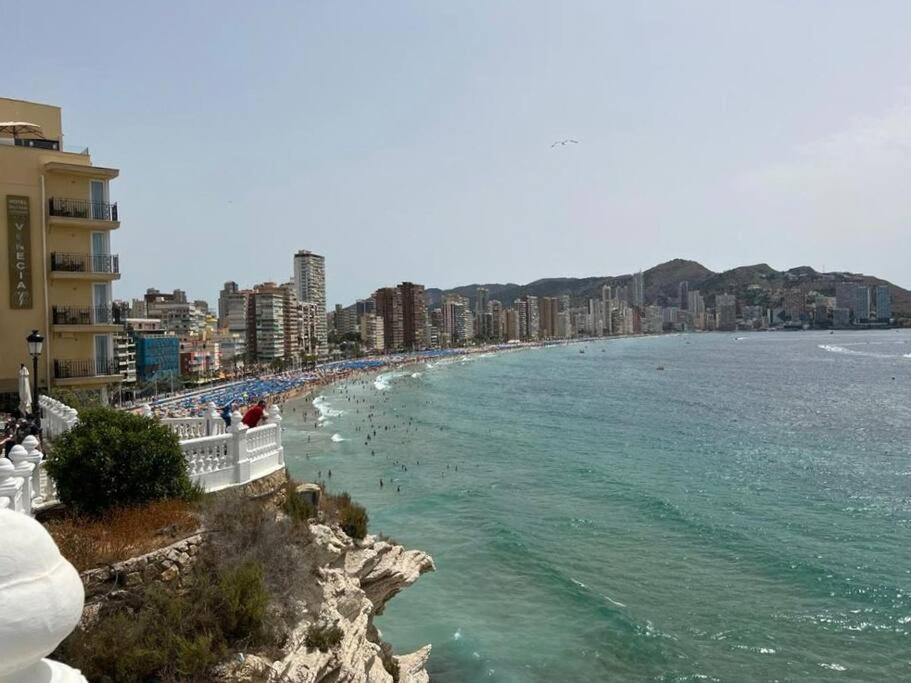 Apartamento Centrico Y En Primera Linea De Playa Apartment Benidorm Exterior photo